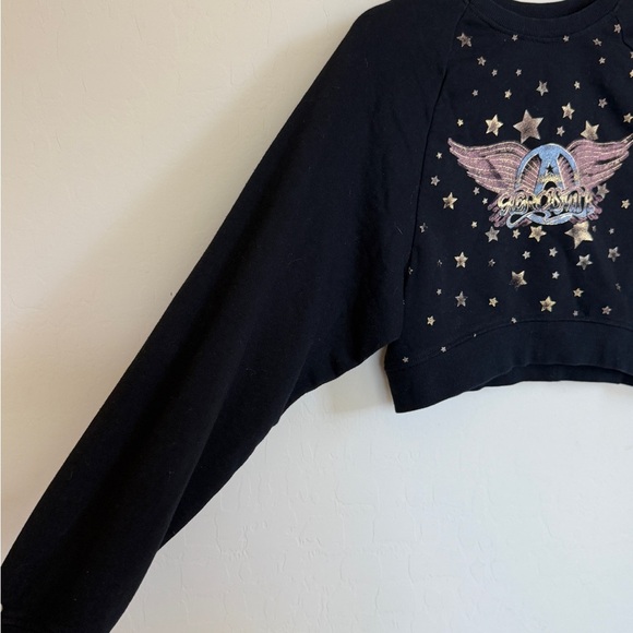 Aerosmith Black Cropped Graphic Crewneck Sweatshirt Star and Wing Design Small - Picture 3 of 8